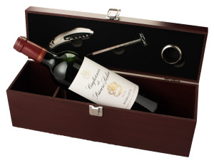 Coffret bois 3 accessoires Confidence de prieuré lichine Maugaux 1x75cl dev.odyssee-vins.com